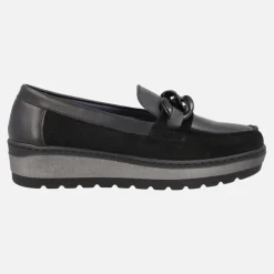 Mocasines negros en combinado de piel y serraje con adorno de cadena