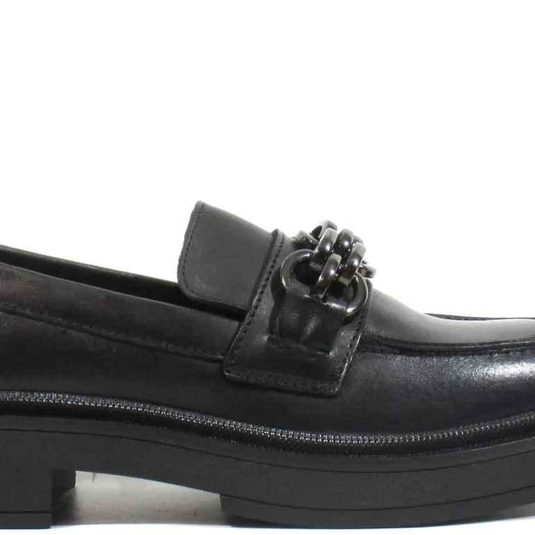 Mocasines negros para mujer con cadena Magda