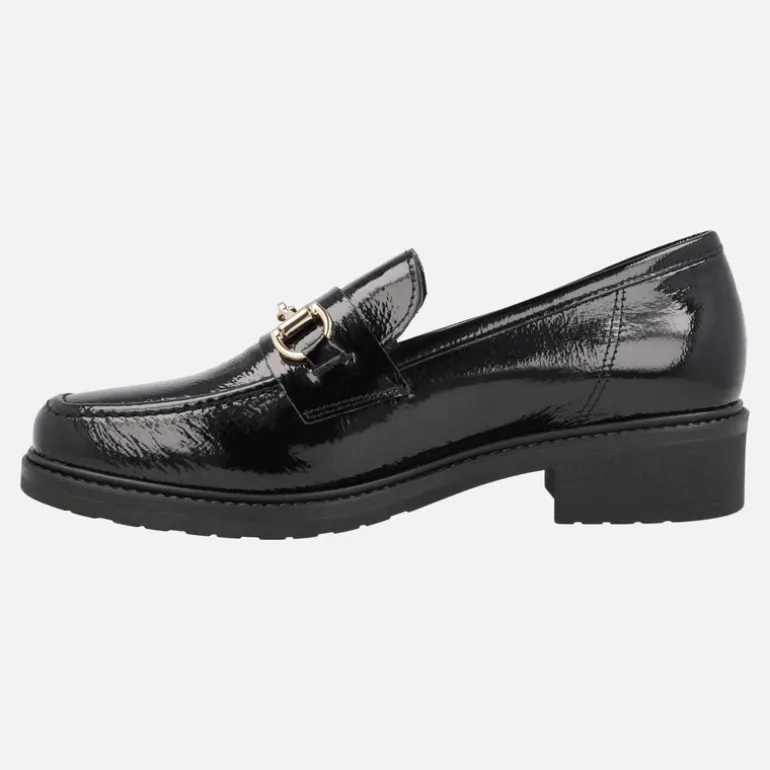 Mocasines para mujer en Charol con Adorno Metálico