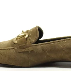 Mocasines planos de ante con pespuntes