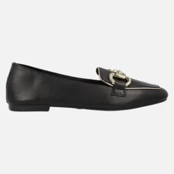 Mocasines planos de piel con adorno metálico para mujer