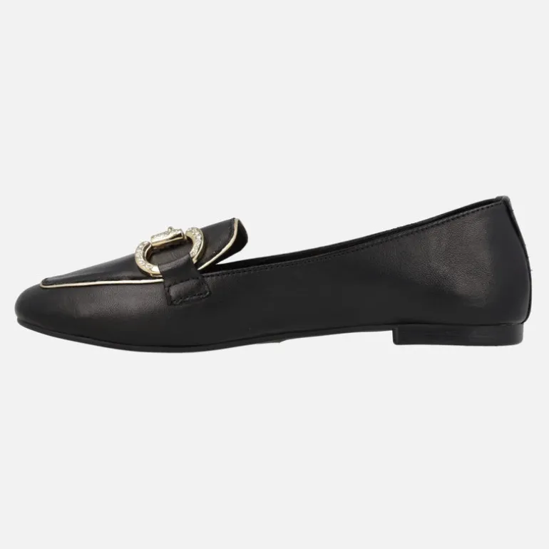 Mocasines planos de piel con adorno metálico para mujer