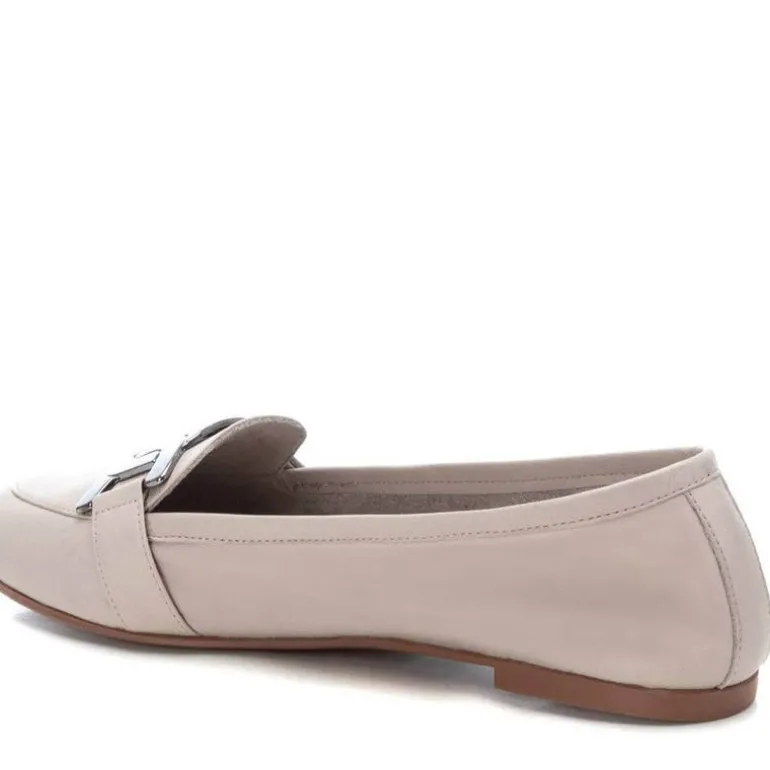 Mocasines planos de piel con adorno para mujer