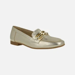 Mocasines planos en piel metalizada oro con adorno metálico