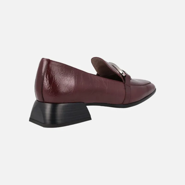 Mocasines Suri para mujer en piel texturizada con adorno metálico