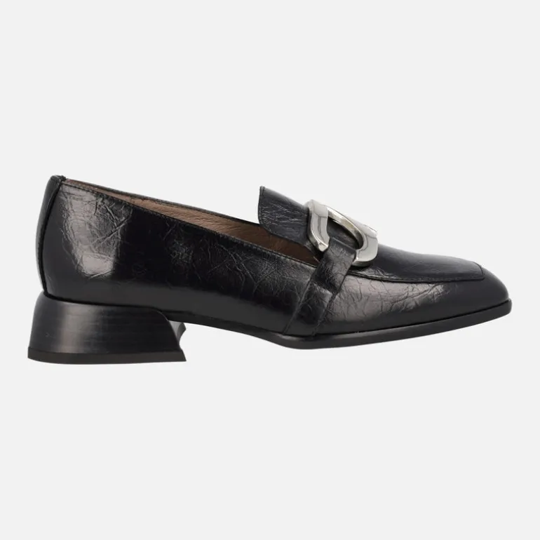 Mocasines Suri para mujer en piel texturizada con adorno metálico