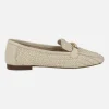 Mocasines trenzados de piel en color beige con adorno