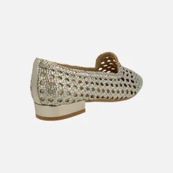 Mocasines trenzados de piel color oro con puntera afilada