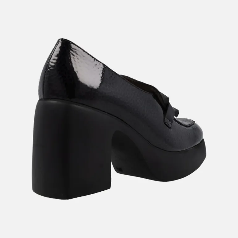 Mocasines Tucson en charol Caribu negro para mujer