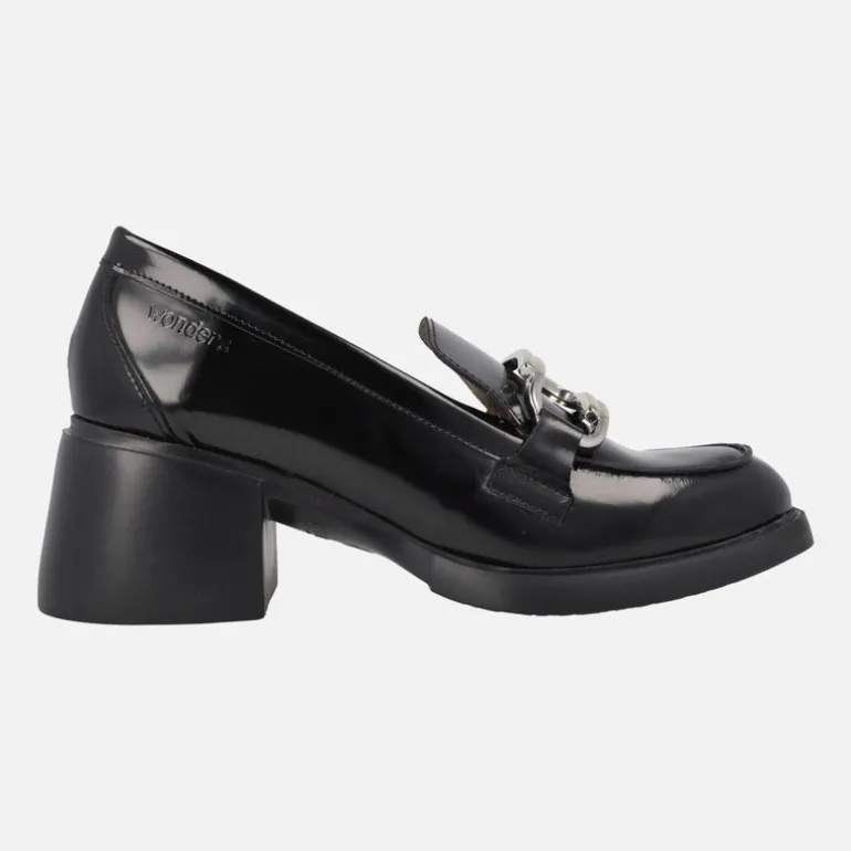 Mocasines Wonders Fly Kimba en florentik negro con adorno metálico
