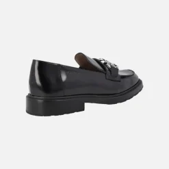 Mocasines Wonders Suri en piel florentik con adorno de cadena