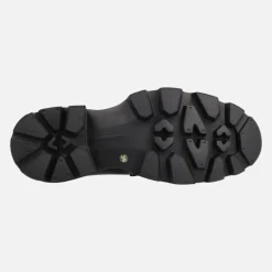 Mocasines Zintia en antik negro con adorno y piso track