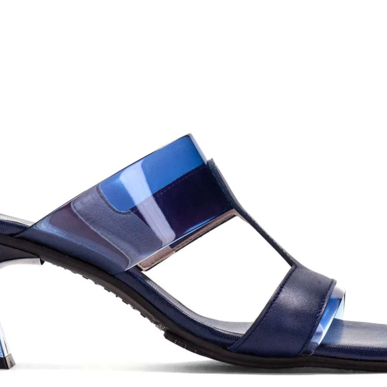 Mules combinados en piel y vinilo Hispanitas