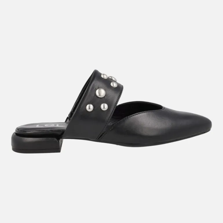 Mules negros de piel con tira ancha al empeine y tachas plateadas Ninfa