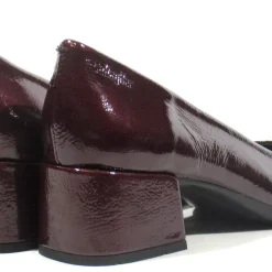 Salones de charol para mujer con tacón bajo