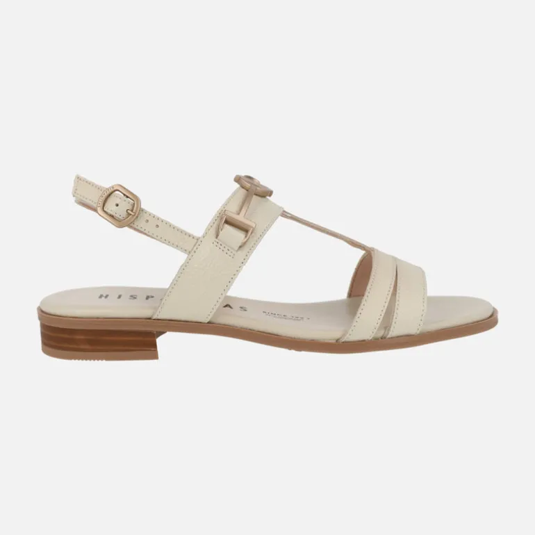Sandalias bajas de piel con adorno metálico