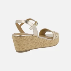 Sandalias Candia en rafia con bordados