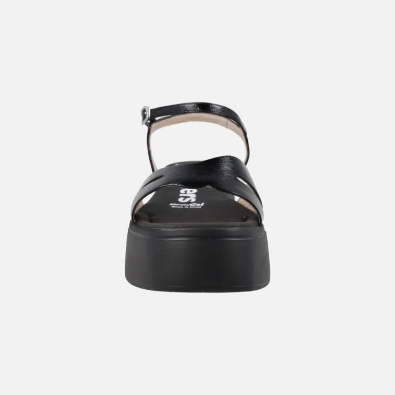 Sandalias Celina en charol negro con plataforma