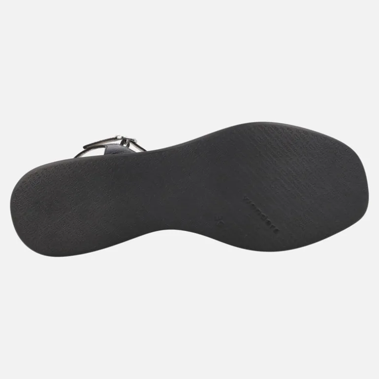 Sandalias Celina en charol negro con plataforma