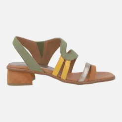 Sandalias combinadas de ante y piel con tacón bajo