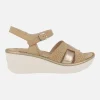 Sandalias combinadas de piel con cuña y pulsera al tobillo