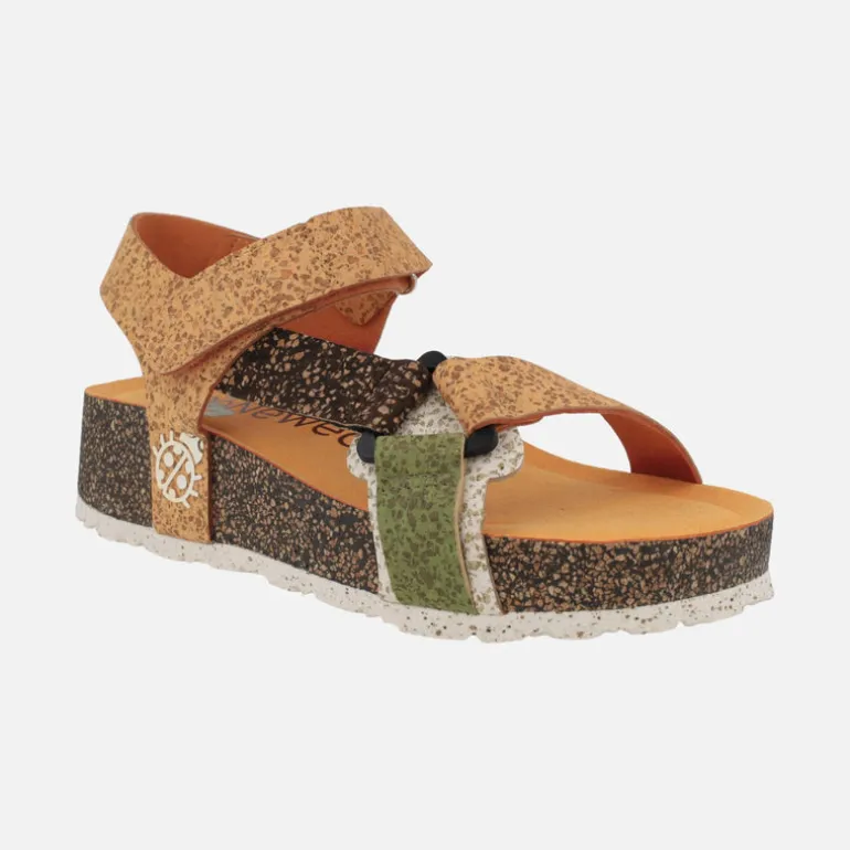 Sandalias combinadas en corcho con cierre de velcro