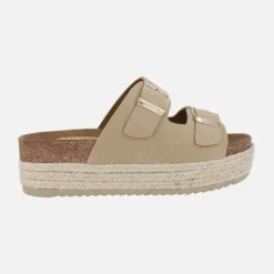 Sandalias con doble hebilla dorada y plataforma combinada con yute