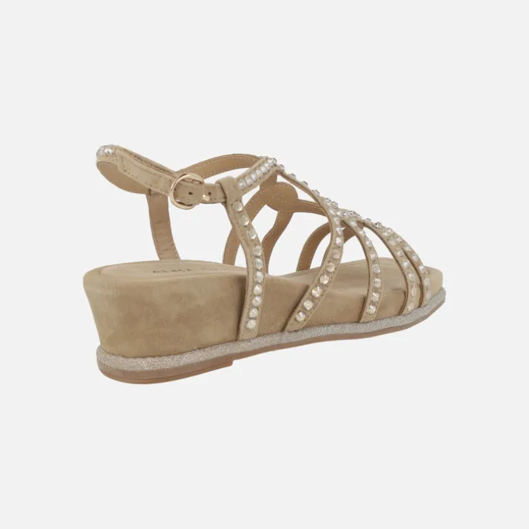 Sandalias de ante beige con cobertura de strass