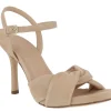 Sandalias de ante beige Yusuf con tacon alto y pulsera al tobillo