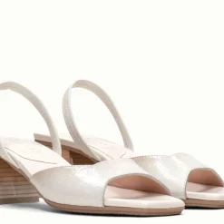 Sandalias de charol con tacón difuminado bicolor