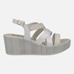 Sandalias de cuña y plataforma con tiras metalizadas