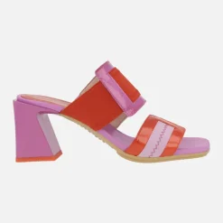 Sandalias de dos tiras en combinado de charol y tejido elástico