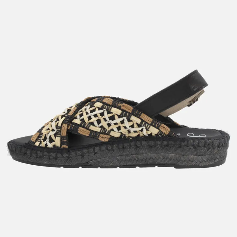 Sandalias de esparto con tiras cruzadas en tejido étnico