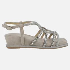 Sandalias de pedreria en combinado taupe con cuña media