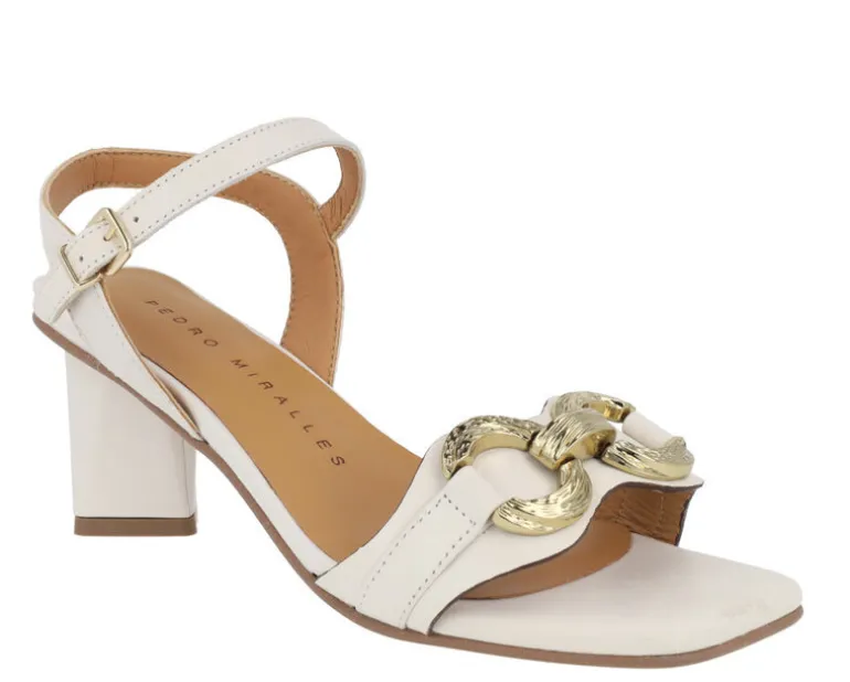 Sandalias de piel Cobán con tacones de 7 cms