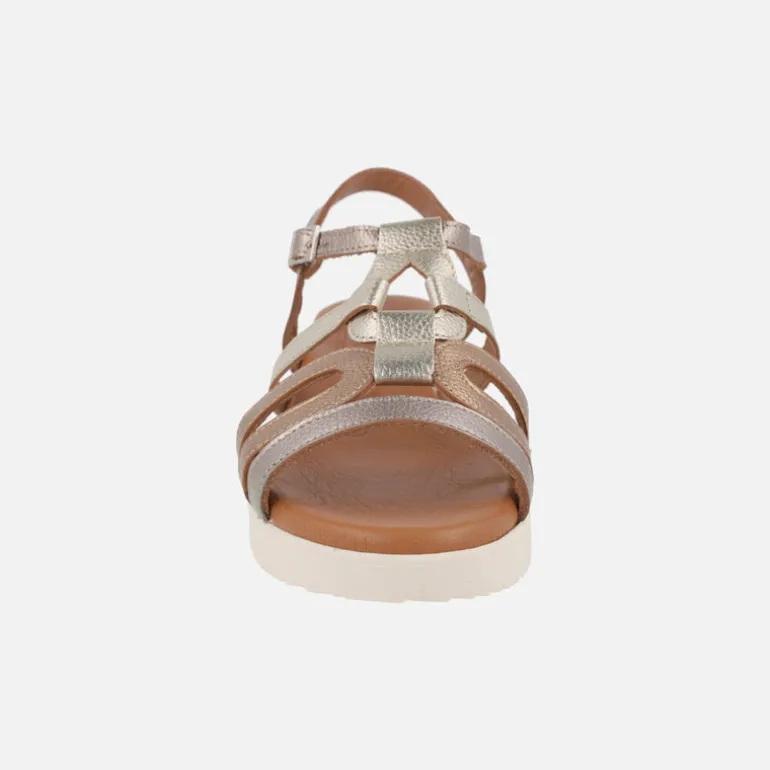 Sandalias de piel combinadas con cuña baja
