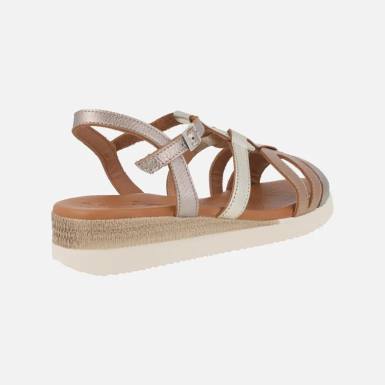 Sandalias de piel combinadas con cuña baja