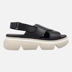 Sandalias de piel con cierre de velcro Picerno
