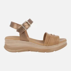 Sandalias de piel con cierre de hebilla