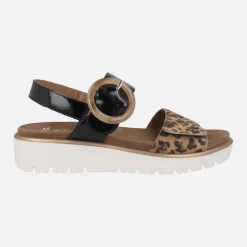 Sandalias de piel con cierre de velcro y piso High soft