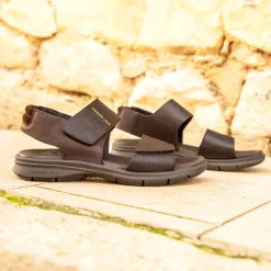 Sandalias de piel con cierre de velcro Rusell