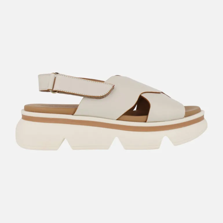 Sandalias de piel con cierre de velcro Picerno