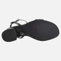 Sandalias de piel con cuatro tiras delanteras y pulsera al tobillo