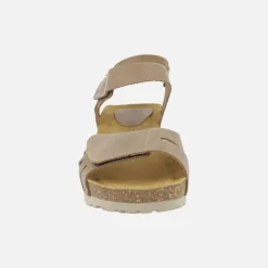 Sandalias de piel con cuña y cierre de velcros
