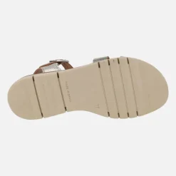 Sandalias de piel con cuña baja y cierre de hebilla