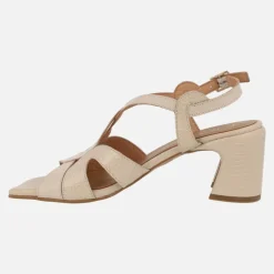 Sandalias de piel con distintos acabados y tacones de 7 cms