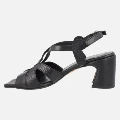 Sandalias de piel con distintos acabados y tacones de 7 cms