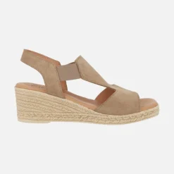 Sandalias de piel con elásticos laterales y cuña media
