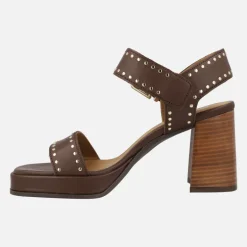 Sandalias de piel con tachas y tacón alto Alpe Chiara