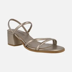 Sandalias de piel con tiras y tacón ancho